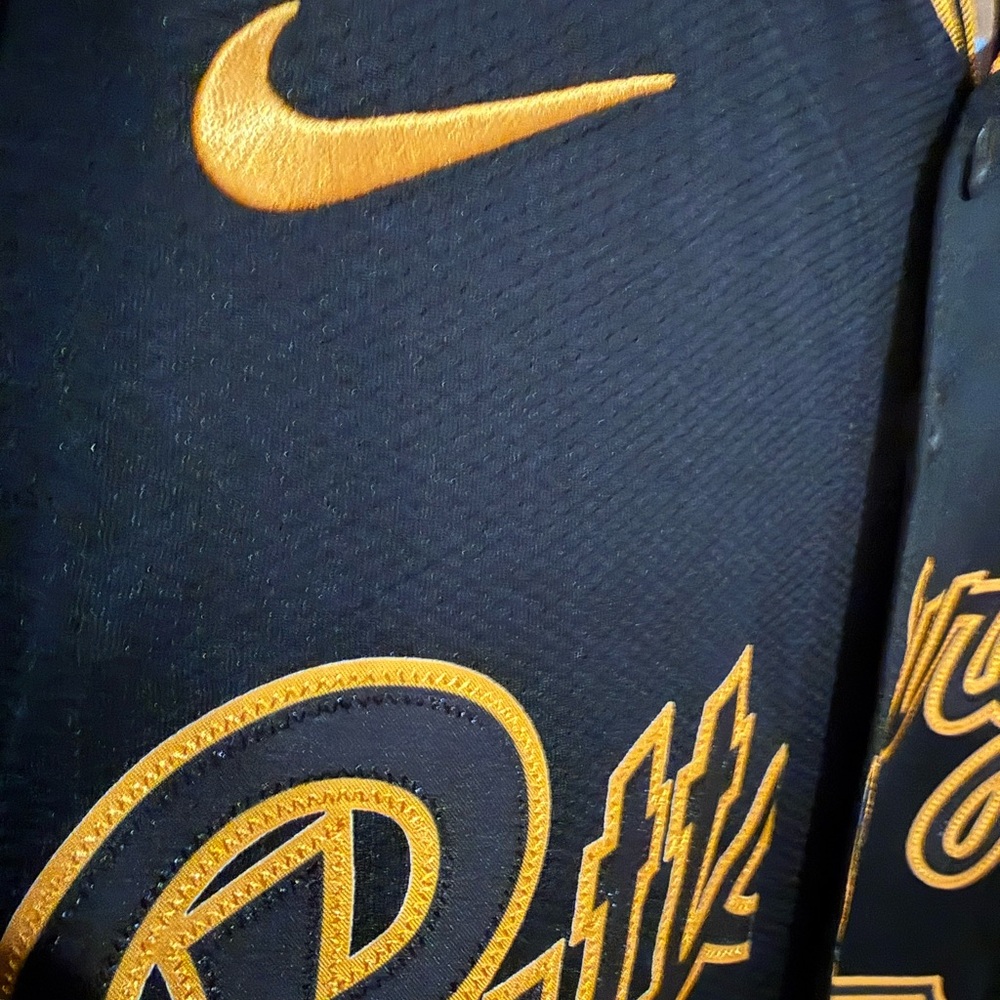 Nike MLB Pittsburgh Pirates Paul Skenes Jersey - Picture 5 of 8